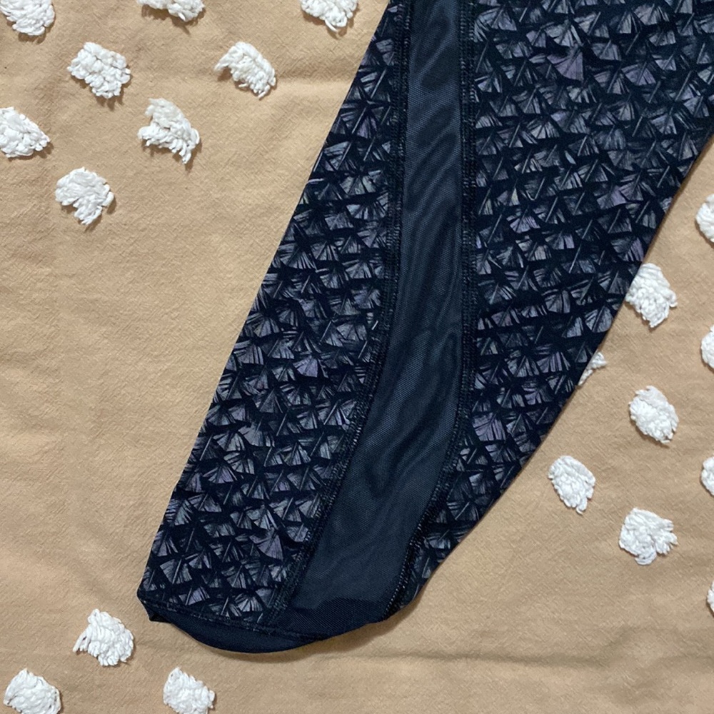 Lululemon Yoga Pants - Picture 2 of 3